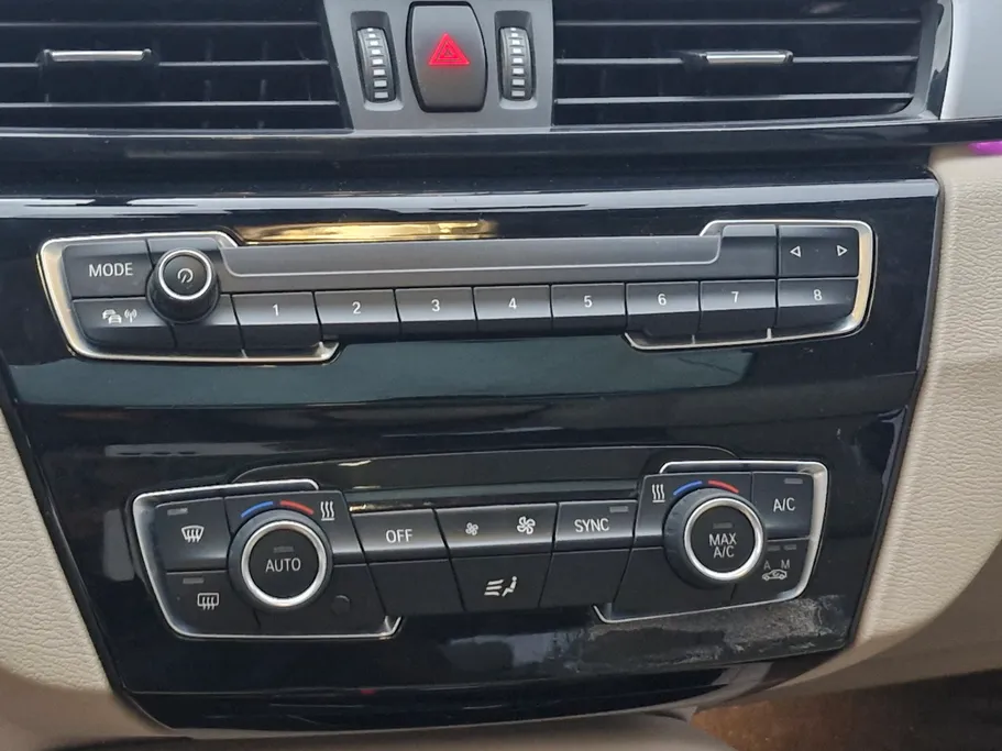 بي ام دبليو الفئة اكس 1 S Drive 20 i  2022 