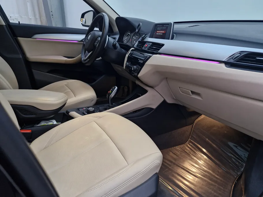 بي ام دبليو الفئة اكس 1 S Drive 20 i  2022 