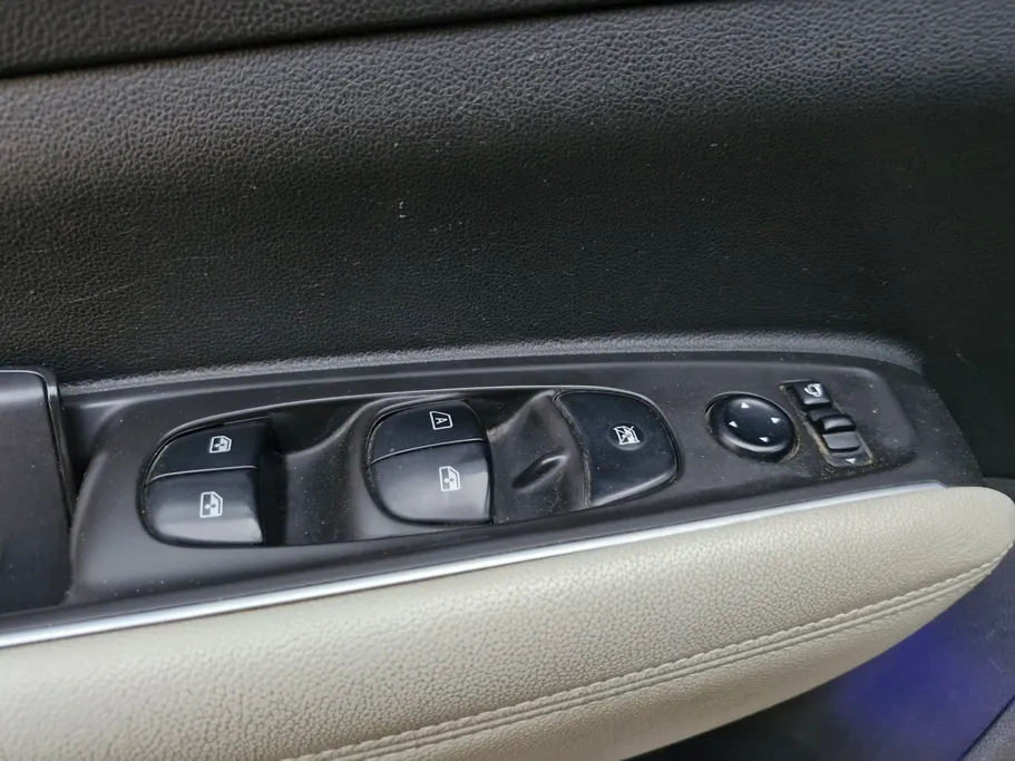 رينو كوليوس LE 2017 