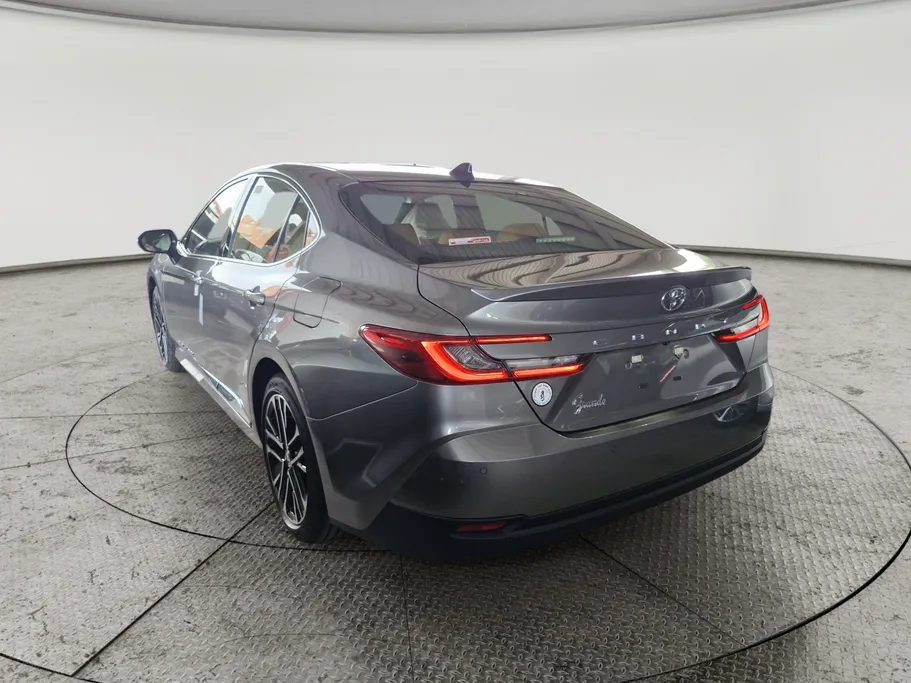 2025 Toyota Camry  Grande 