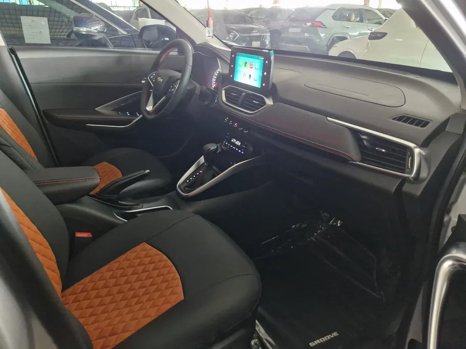 2024 Chevrolet Groove premier 