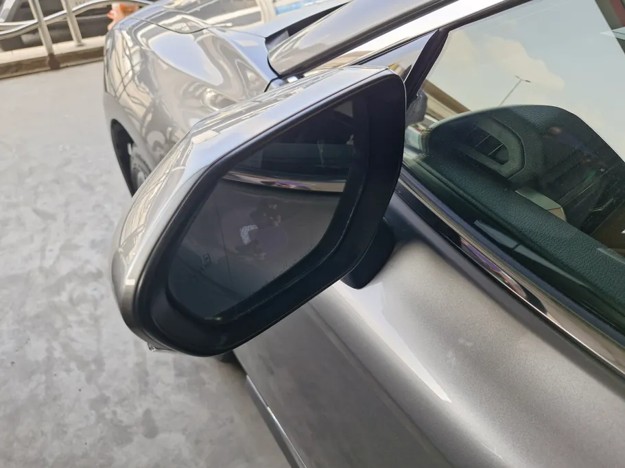 2025 Toyota Camry  LUMIERE HEV 