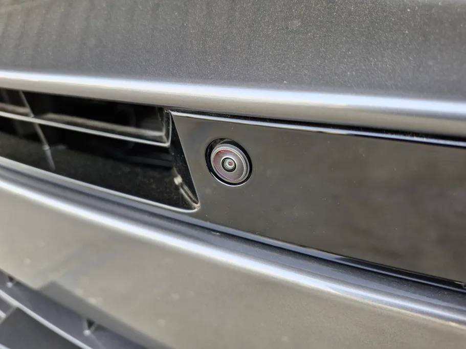 2025 Toyota Camry  LUMIERE HEV 