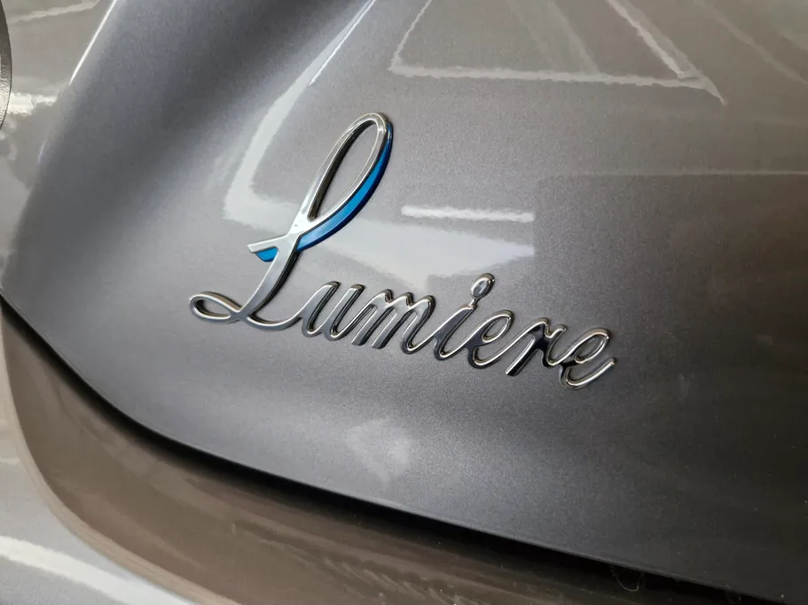 2025 Toyota Camry  LUMIERE HEV 