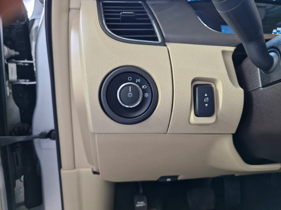 فورد تورس SE 2018 