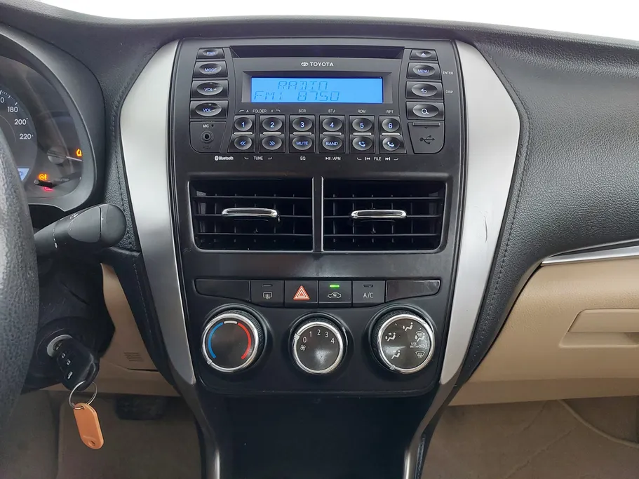 2019 Toyota Yaris  Y 