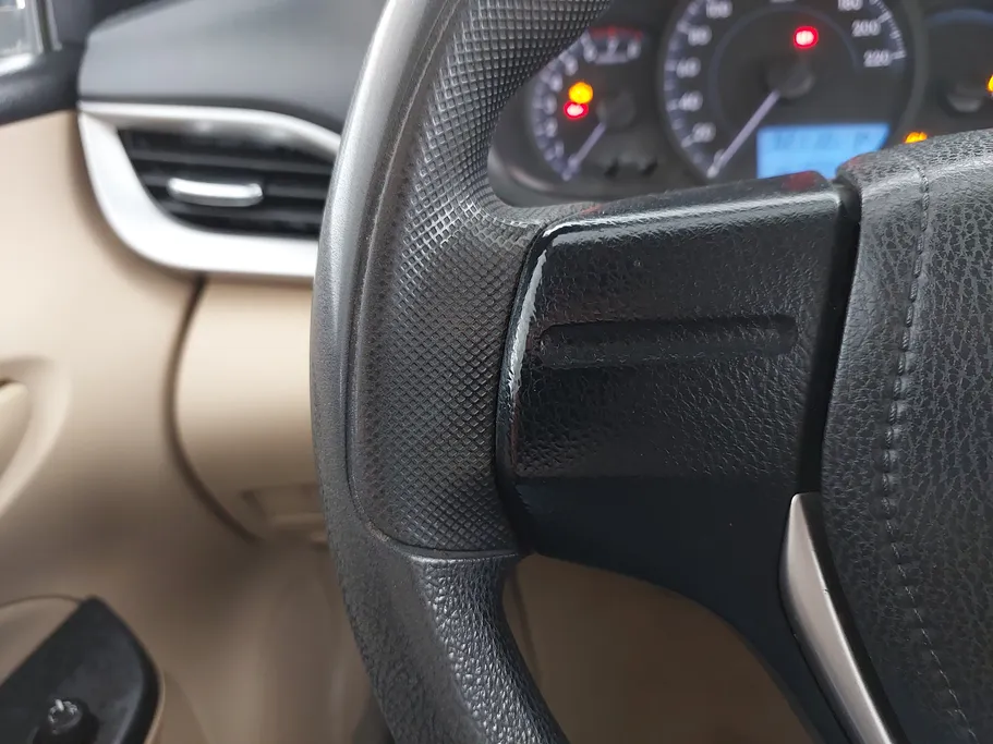 2019 Toyota Yaris  Y 