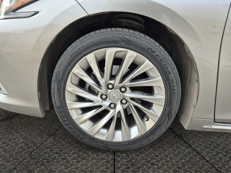 لكزس ES 250 2019 