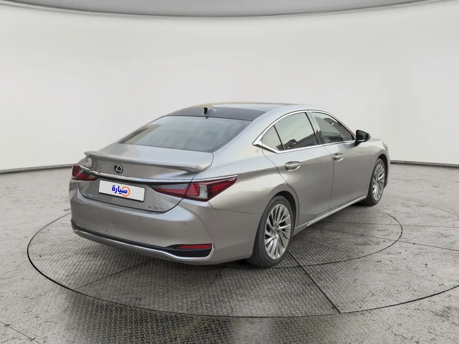 لكزس ES 250 2019 