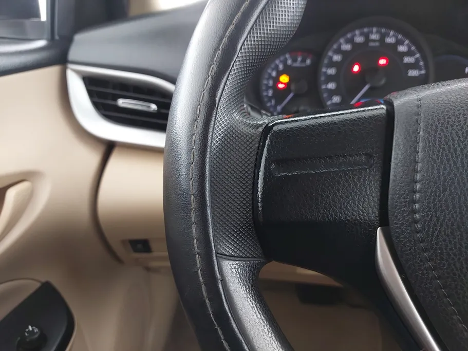 2019 Toyota Yaris  Y 