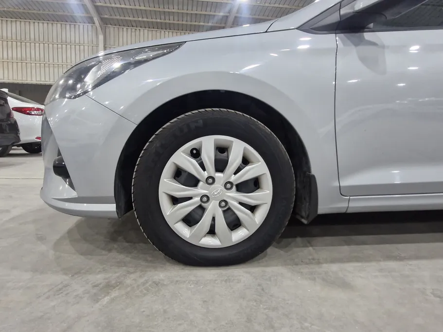 هيونداي اكسنت سمارت 2023 