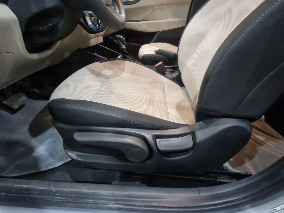 هيونداي اكسنت سمارت 2023 