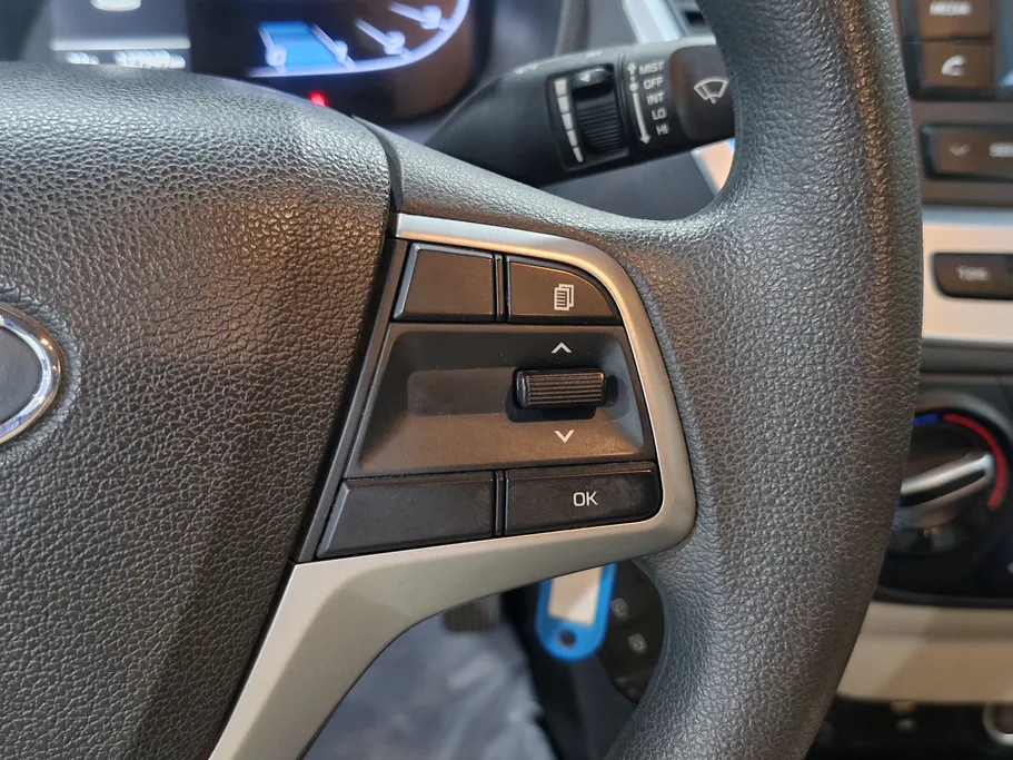 هيونداي اكسنت سمارت 2023 