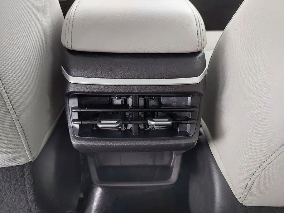 جيلي امجراند GS 2024 