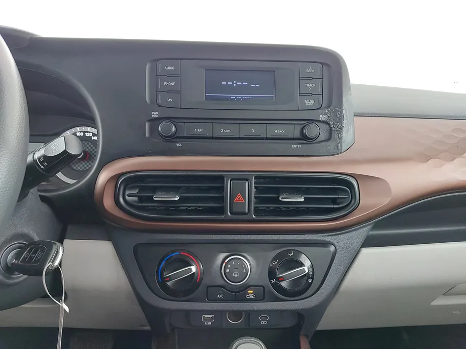 هيونداي Grand i10 فلييت 2024 