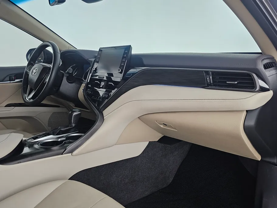 2022 Toyota Camry  Grande 