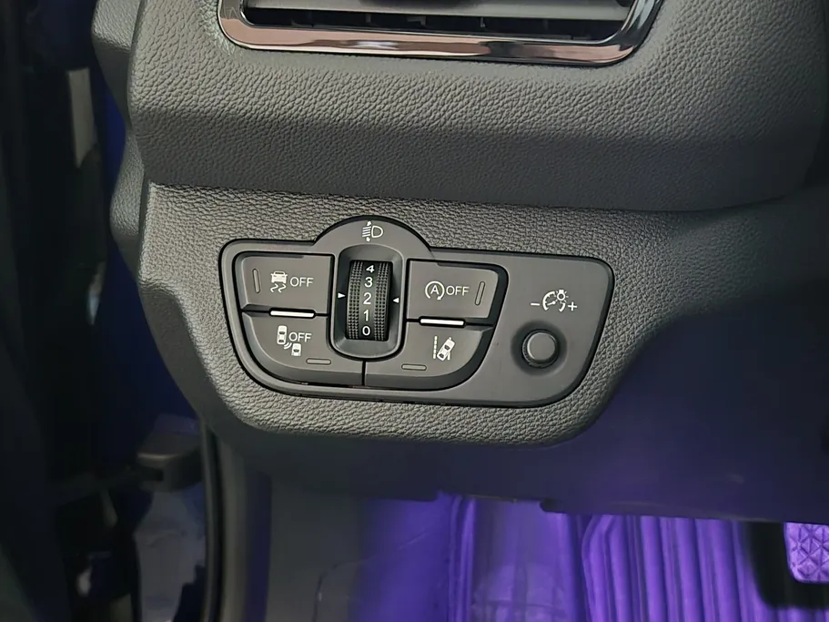 2024 Hongqi H5 Flagship 