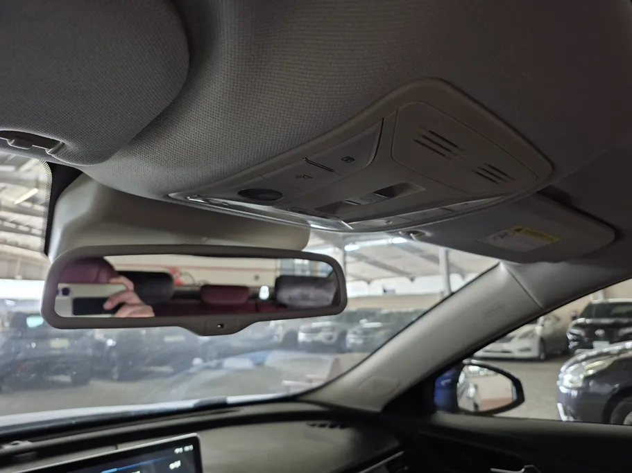 2024 Hongqi H5 Flagship 