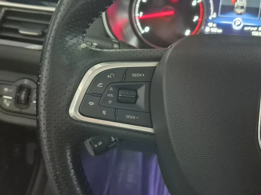 2024 Hongqi H5 Flagship 