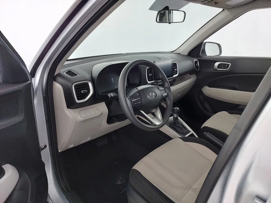 2024 Hyundai Venue Smart 