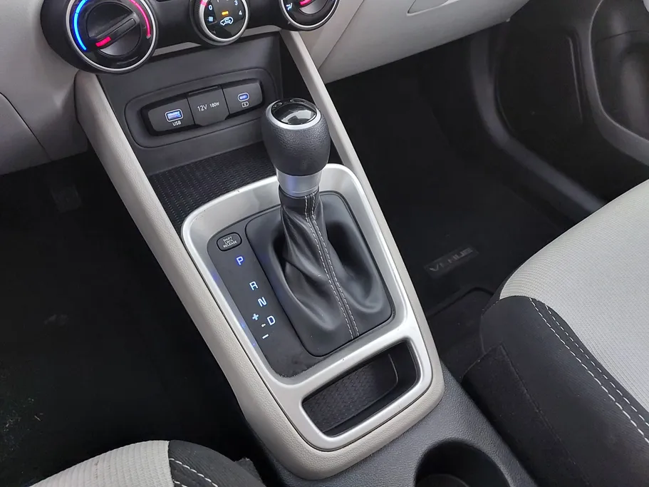 2024 Hyundai Venue Smart 