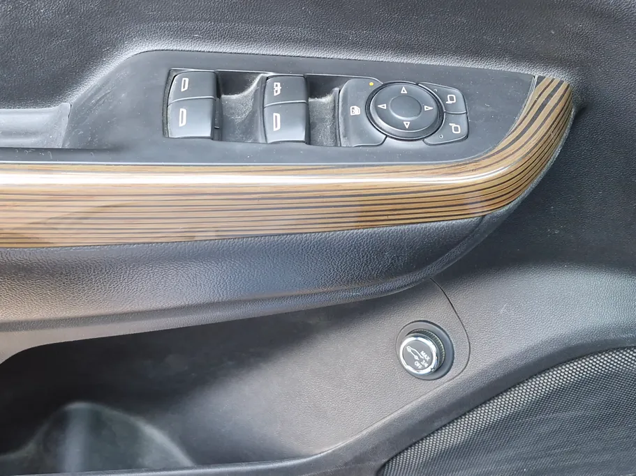 جي إم سي  اكاديا SLE 2019 