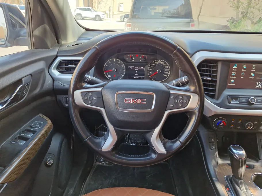 جي إم سي  اكاديا SLE 2019 