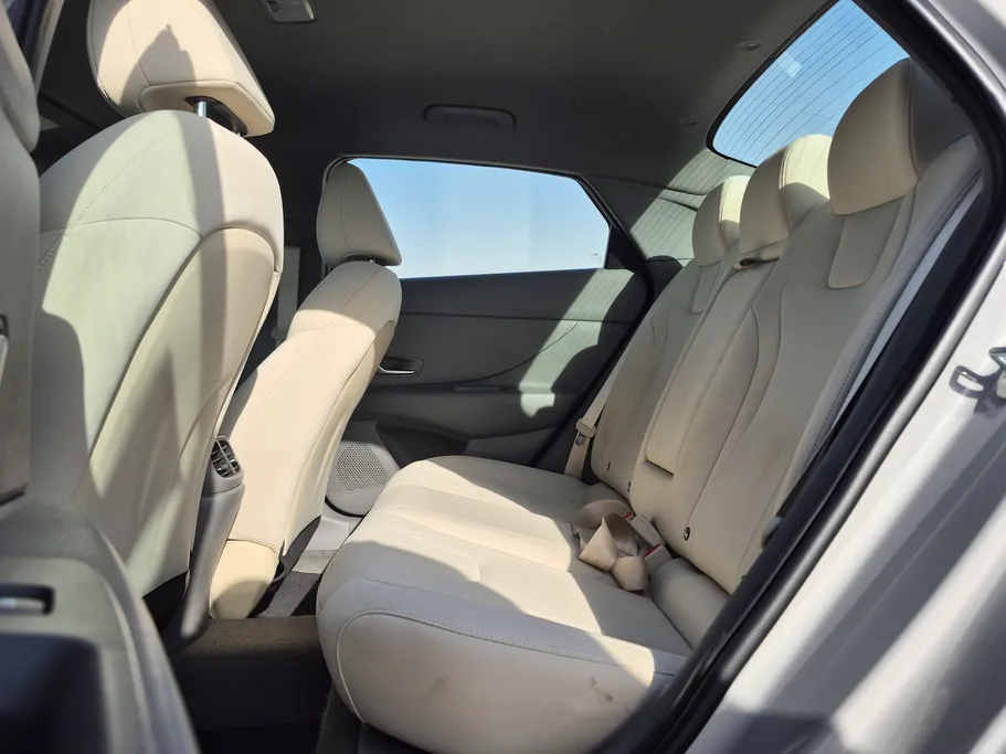 2023 Hyundai Elantra Fleet 