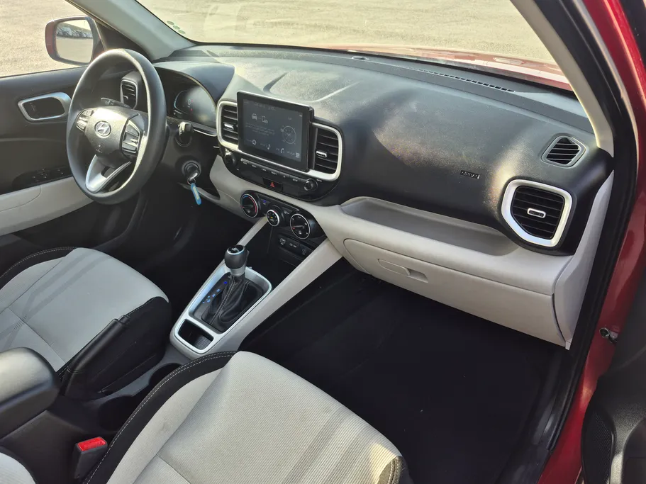 2024 Hyundai Venue Smart 