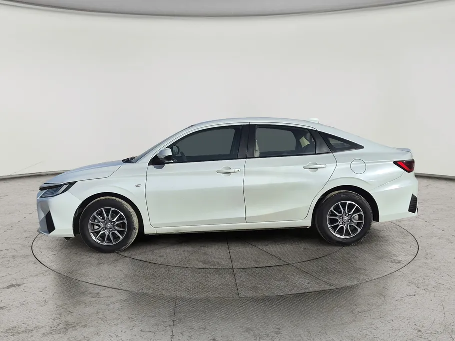 تويوتا يارس Y 2023 