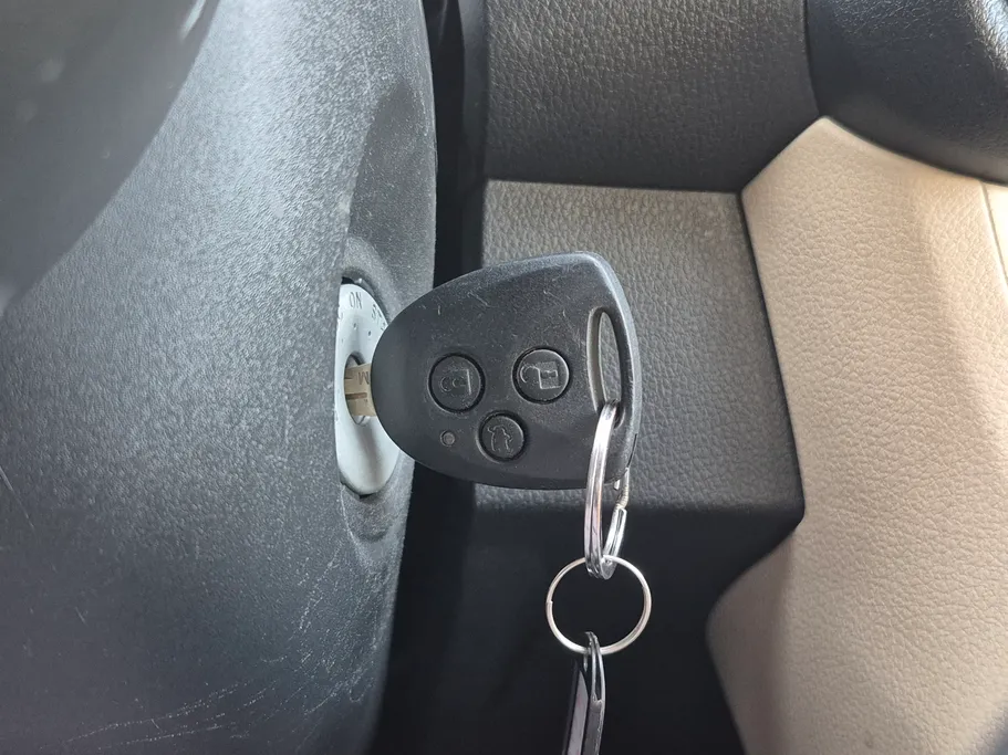 تويوتا يارس Y 2023 