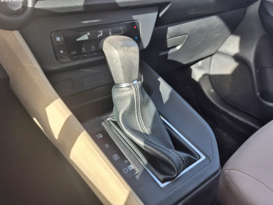 تويوتا يارس Y 2023 