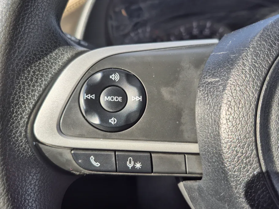 تويوتا يارس Y 2023 