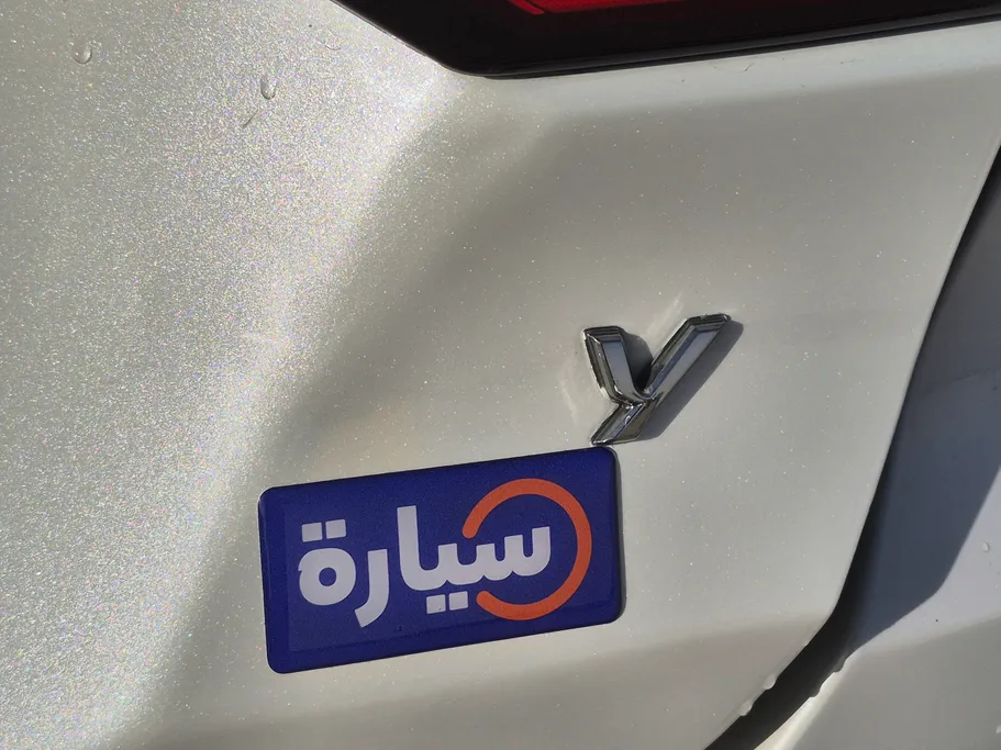 تويوتا يارس Y 2023 