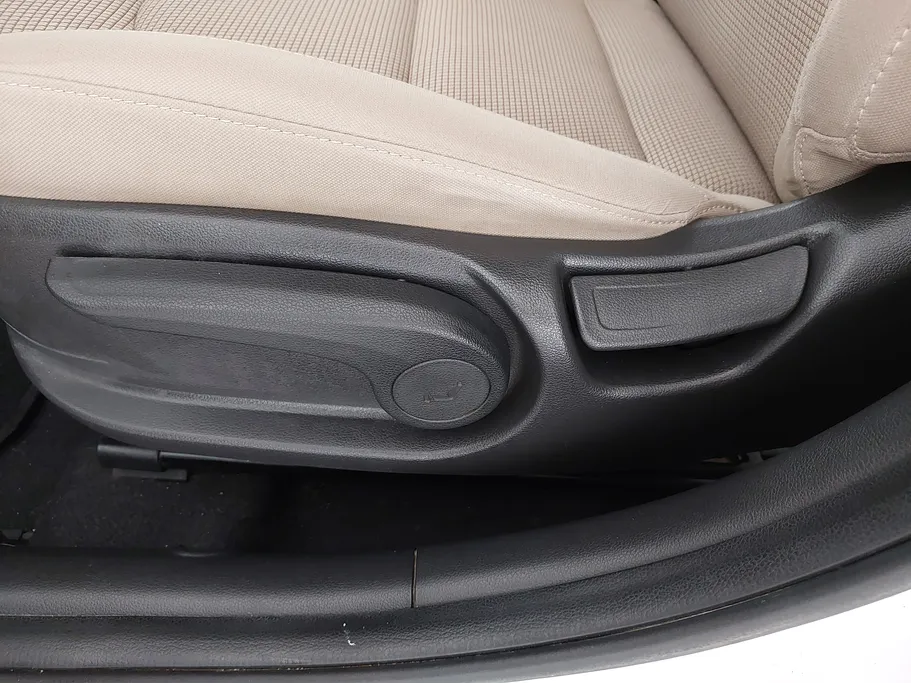 2020 Hyundai Elantra GL 