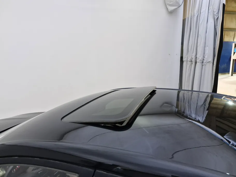 ام جي 5 LUX 2023 