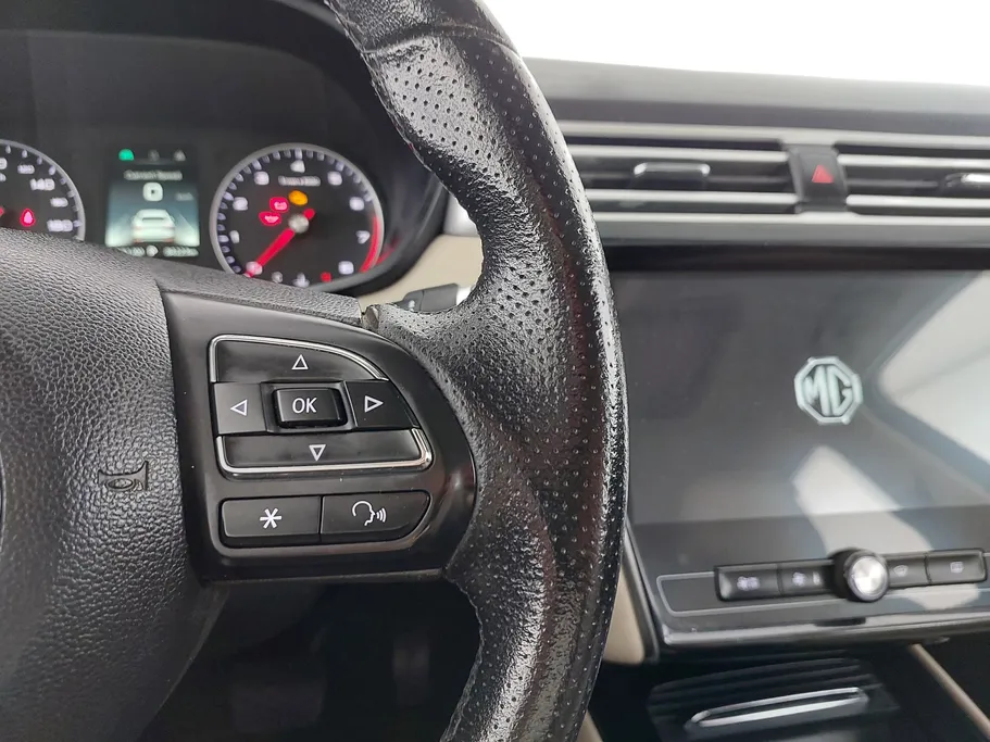 2023 ام جي 5 LUX 