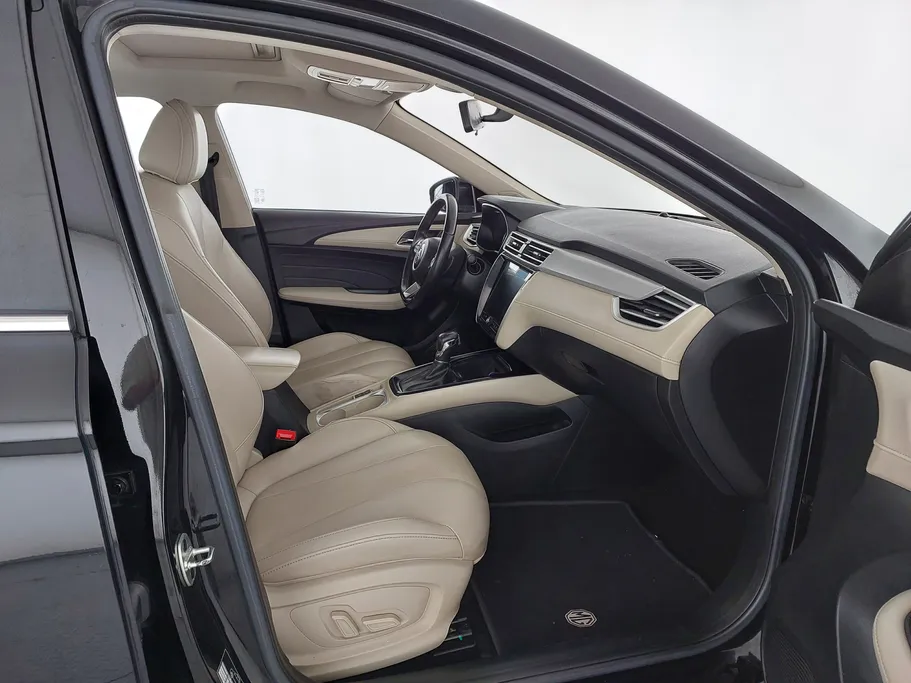 2023 ام جي 5 LUX 