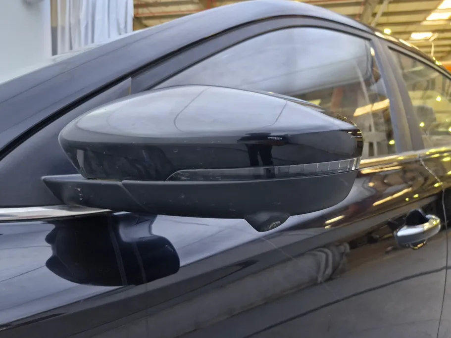 ام جي 5 LUX 2023 