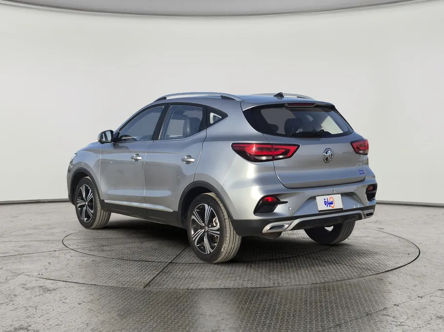 2023 MG ZS LUX 