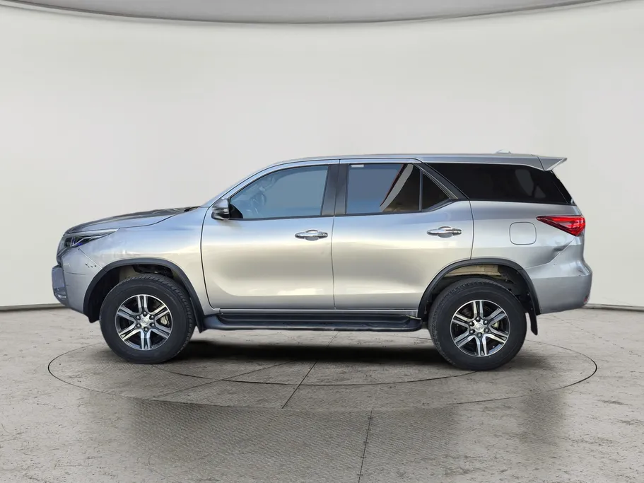 2021 Toyota Fortuner GX 