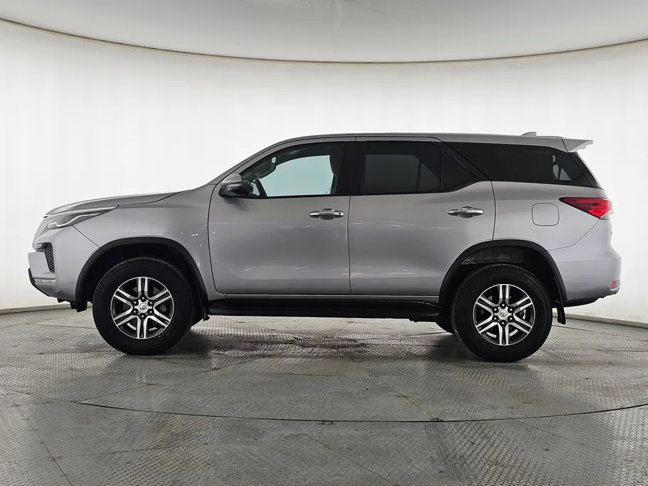 تويوتا فورتشنر GX 2021 