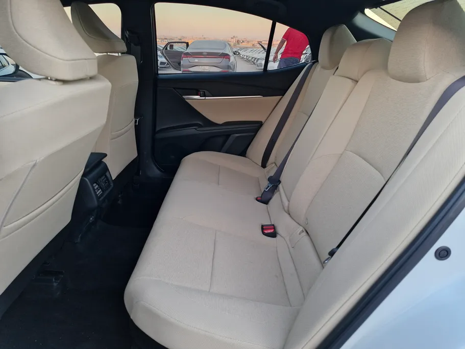 تويوتا كامري E Plus HEV 2025 