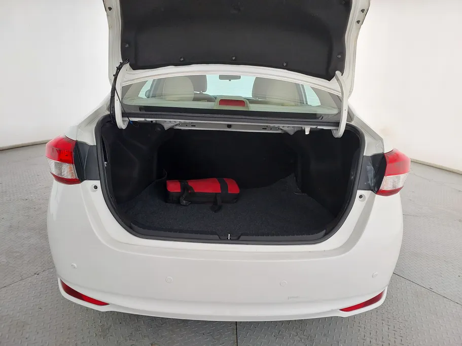 2019 Toyota Yaris  Y 