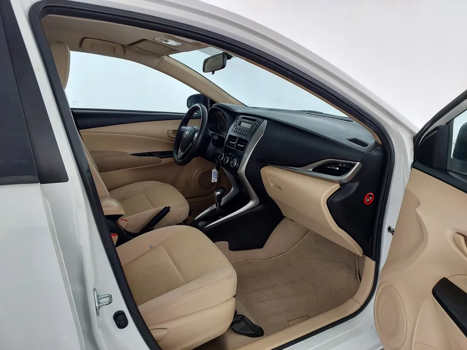 2019 Toyota Yaris  Y 