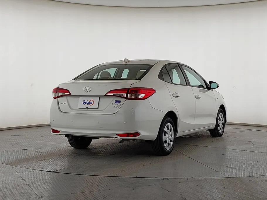 2019 Toyota Yaris  Y 