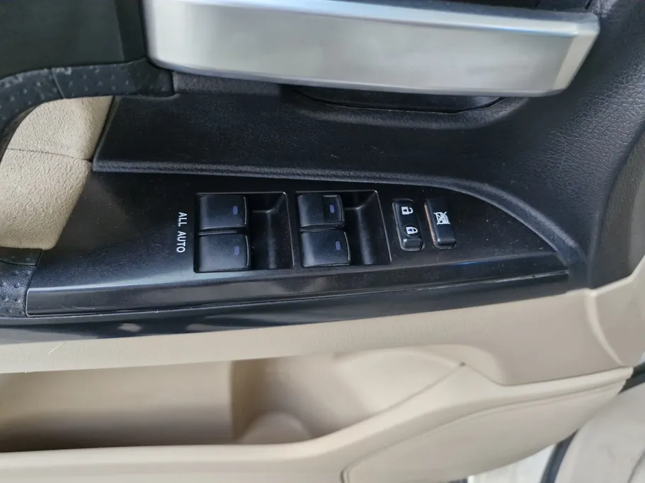 تويوتا لاندكروزر GXR Grand Touring 2020 