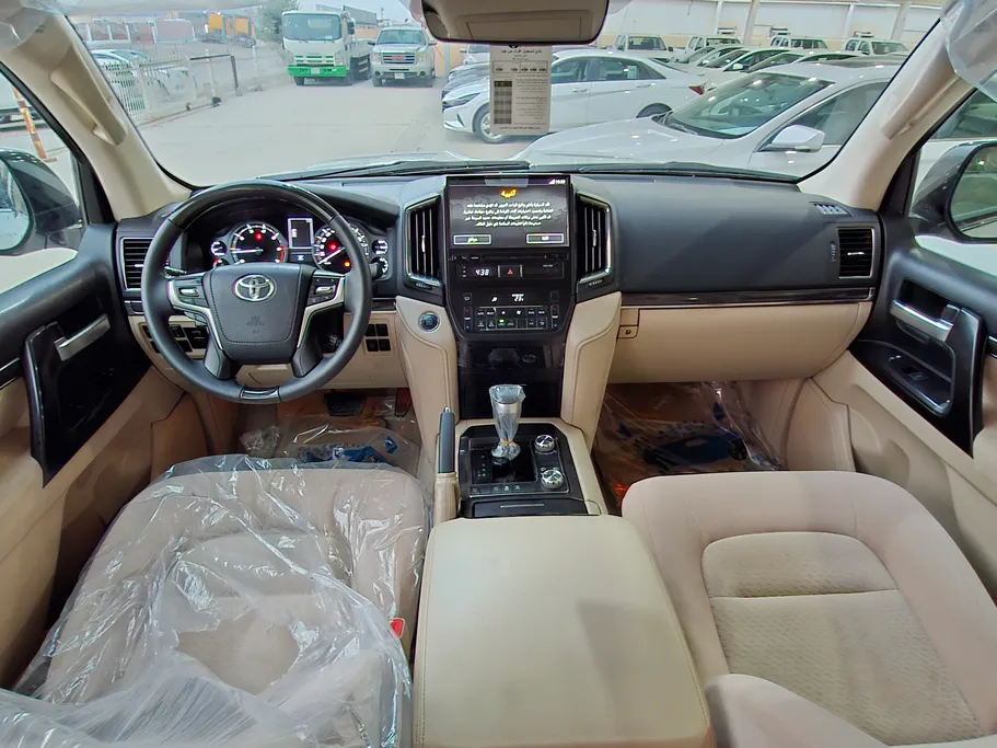 تويوتا لاندكروزر GXR Grand Touring 2020 