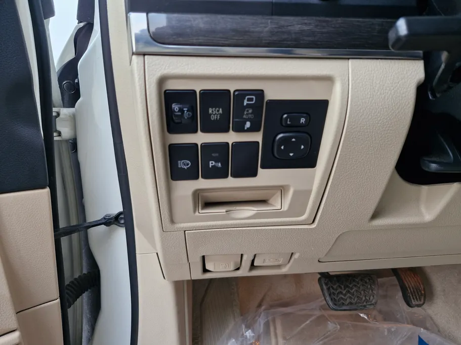 تويوتا لاندكروزر GXR Grand Touring 2020 