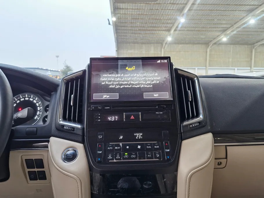 تويوتا لاندكروزر GXR Grand Touring 2020 